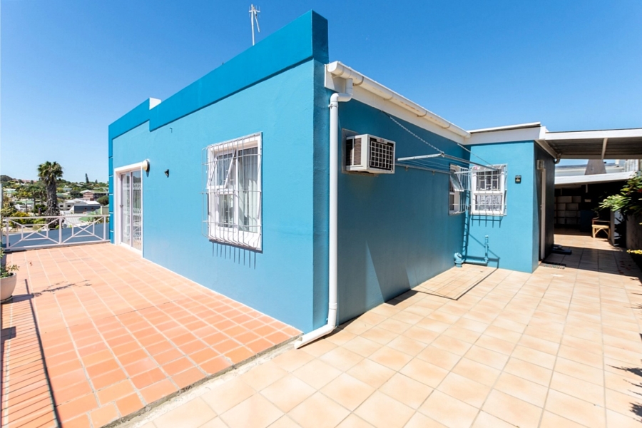 3 Bedroom Property for Sale in Bergzicht Western Cape